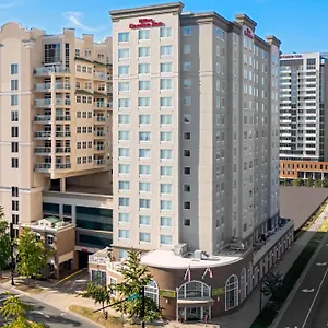 Hilton Garden Uptown Hotel