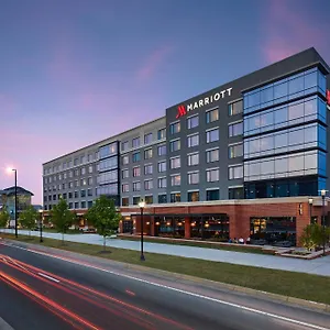 3* ホテル Unc Marriott & Conference Center